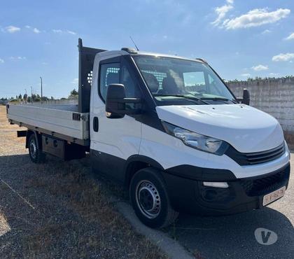 Carros semi novos - Fotos para 💥• IVECO DAILY • 💥