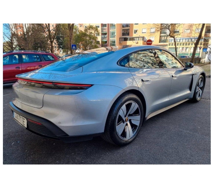 Seminovos Vila Real - Fotos para Porsche Taycan 479cv