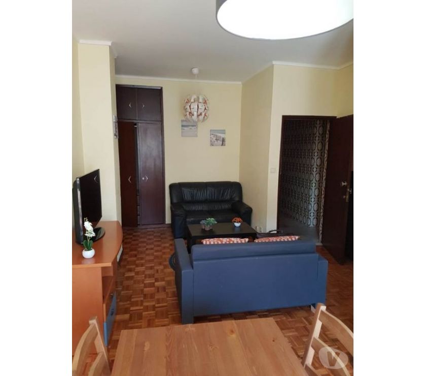 Apartamentos a venda Porto - Fotos para T1 ao metro Faria Guimaráes