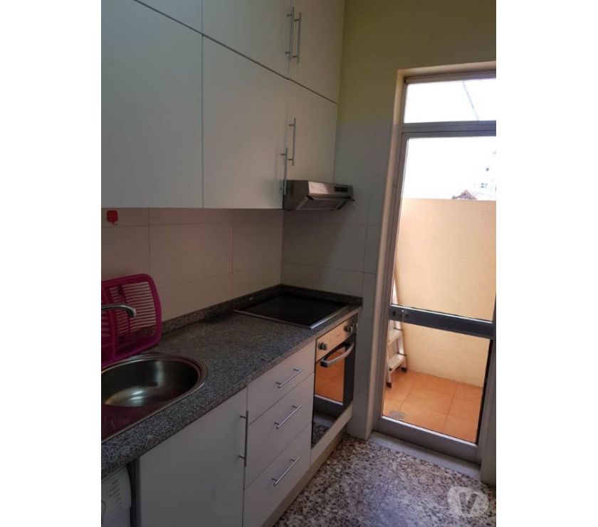 Apartamentos a venda Porto - Fotos para T1 ao metro Faria Guimaráes