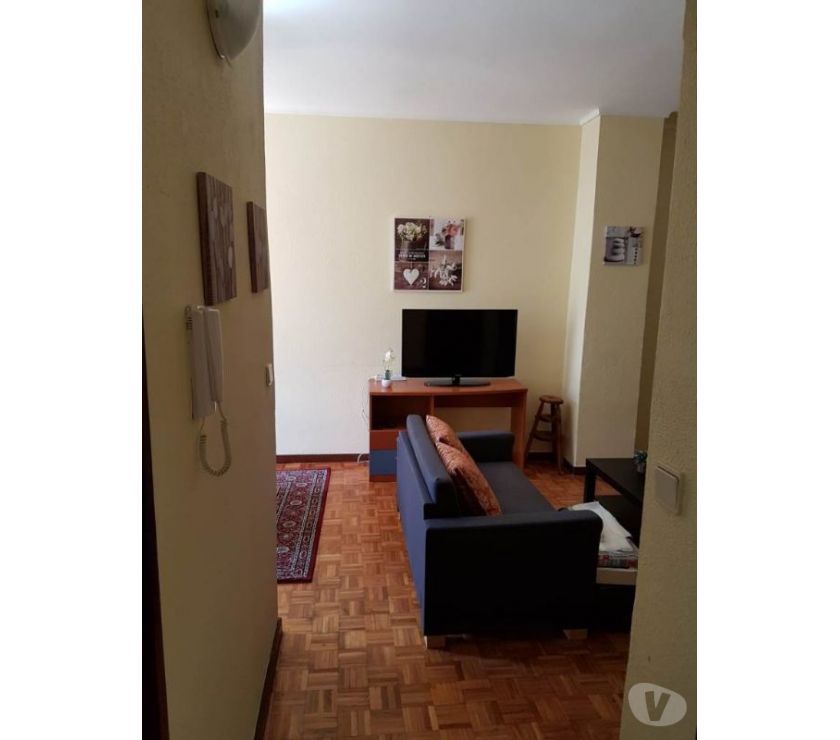 Apartamentos a venda Porto - Fotos para T1 ao metro Faria Guimaráes